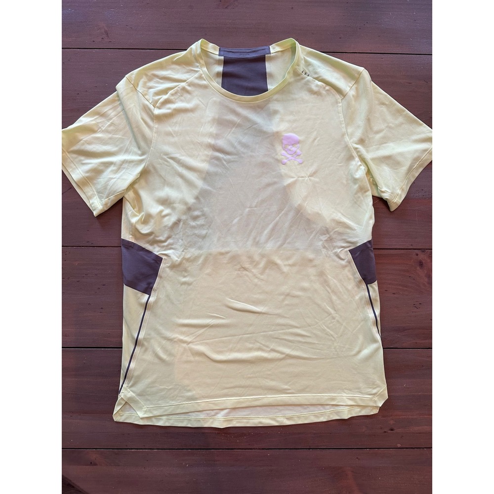 Lululemon Skull Swiftly Tech Athletic‎ Running Top Short Sleeve Shirt Soul Cycle